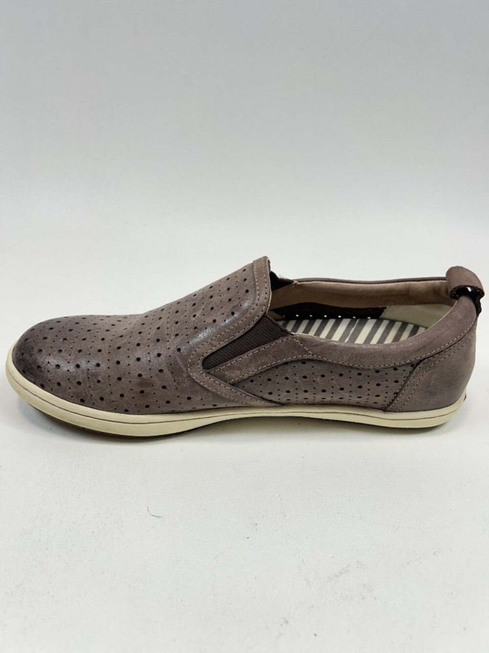 TAOS Court Shoes Slip-On Size 9 Brown Leather Sneakers Loafers - Picture 5 of 10